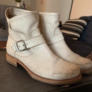 Frye  Veronica Bootie